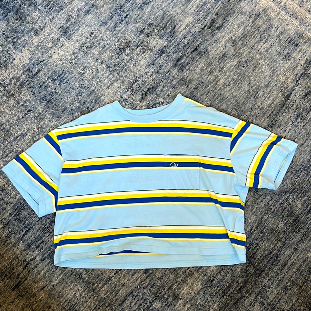 blue, yellow, and white striped cropped oversized tee